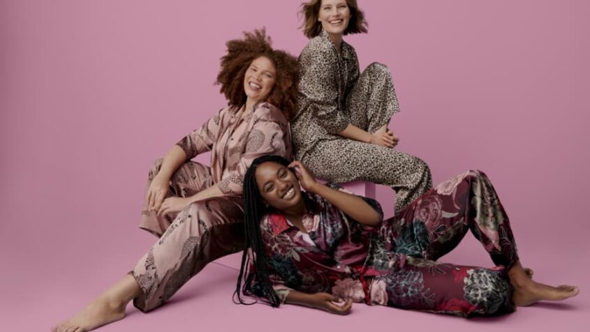 Chinese Gen Z Is Bringing Sleepwear to the Office — and We’re Obsessed 🛌