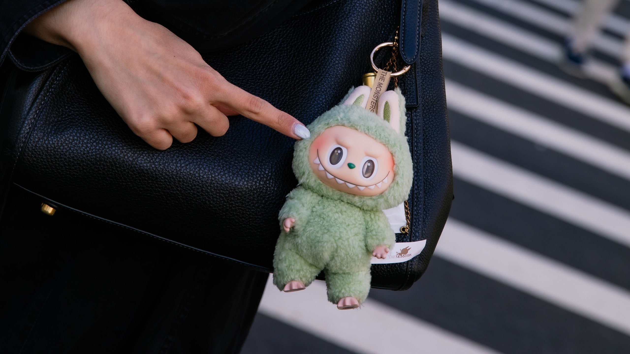 Labubu-charm-trend